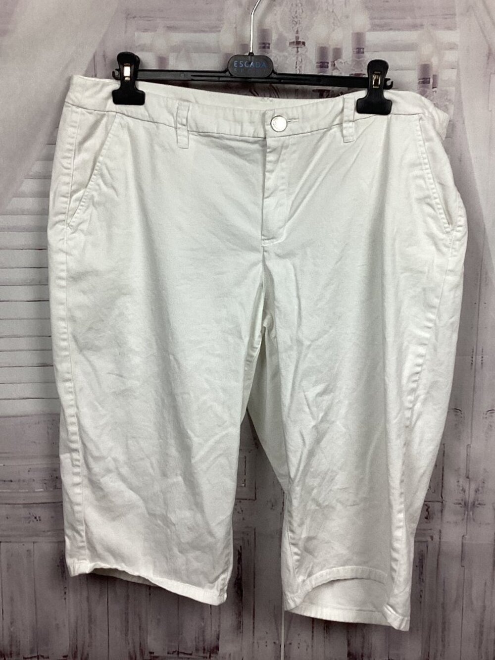 Lane Bryant White Cotton Bermuda Shorts 22